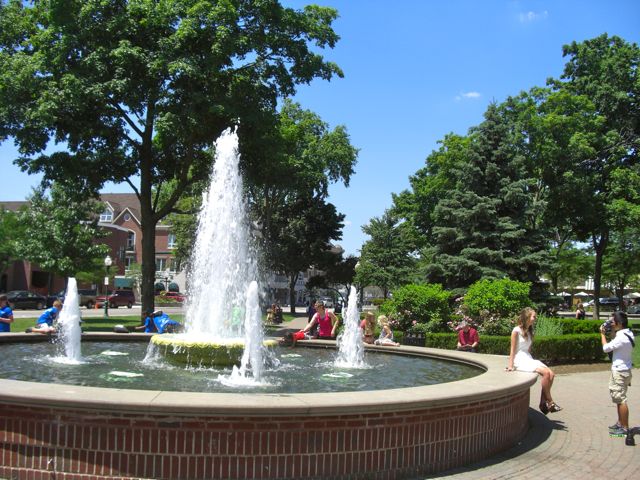 Kellogg Park Fountain