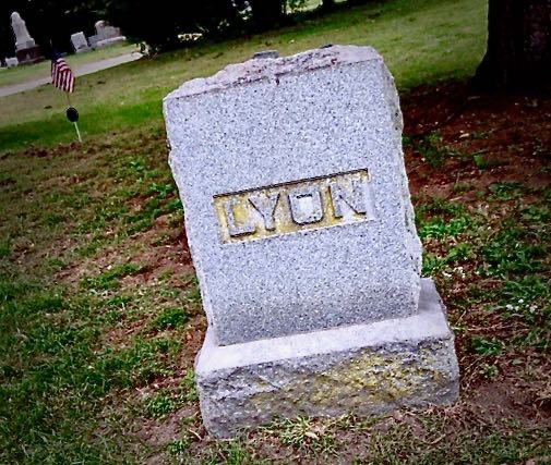 Luther Lyon Headstone